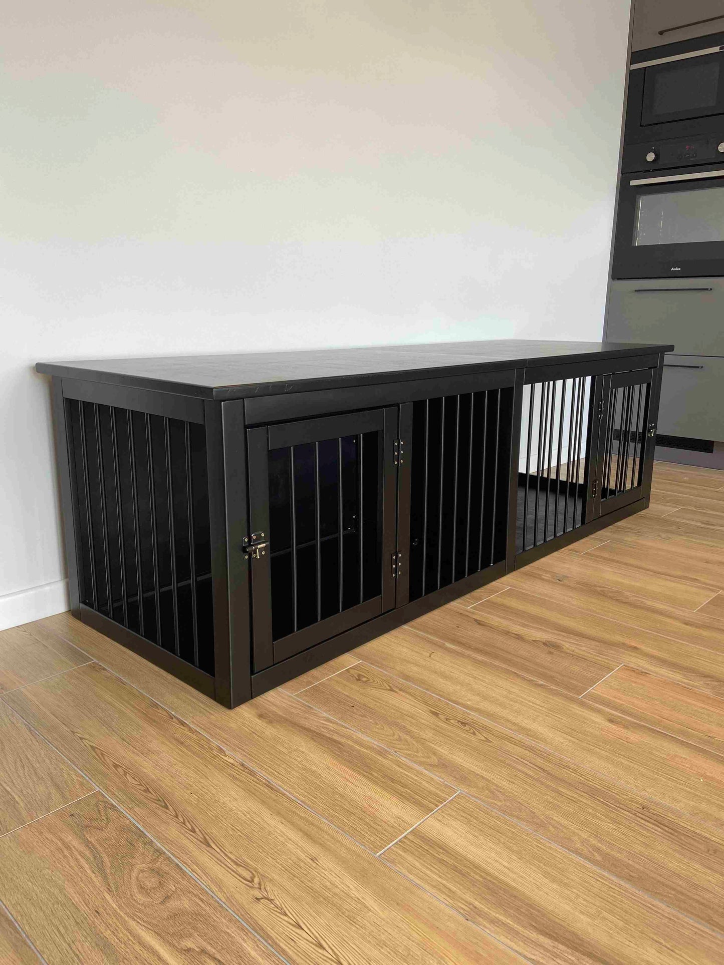Stylish Dual Dog Kennel - Durable Wood Crate for Two Pets