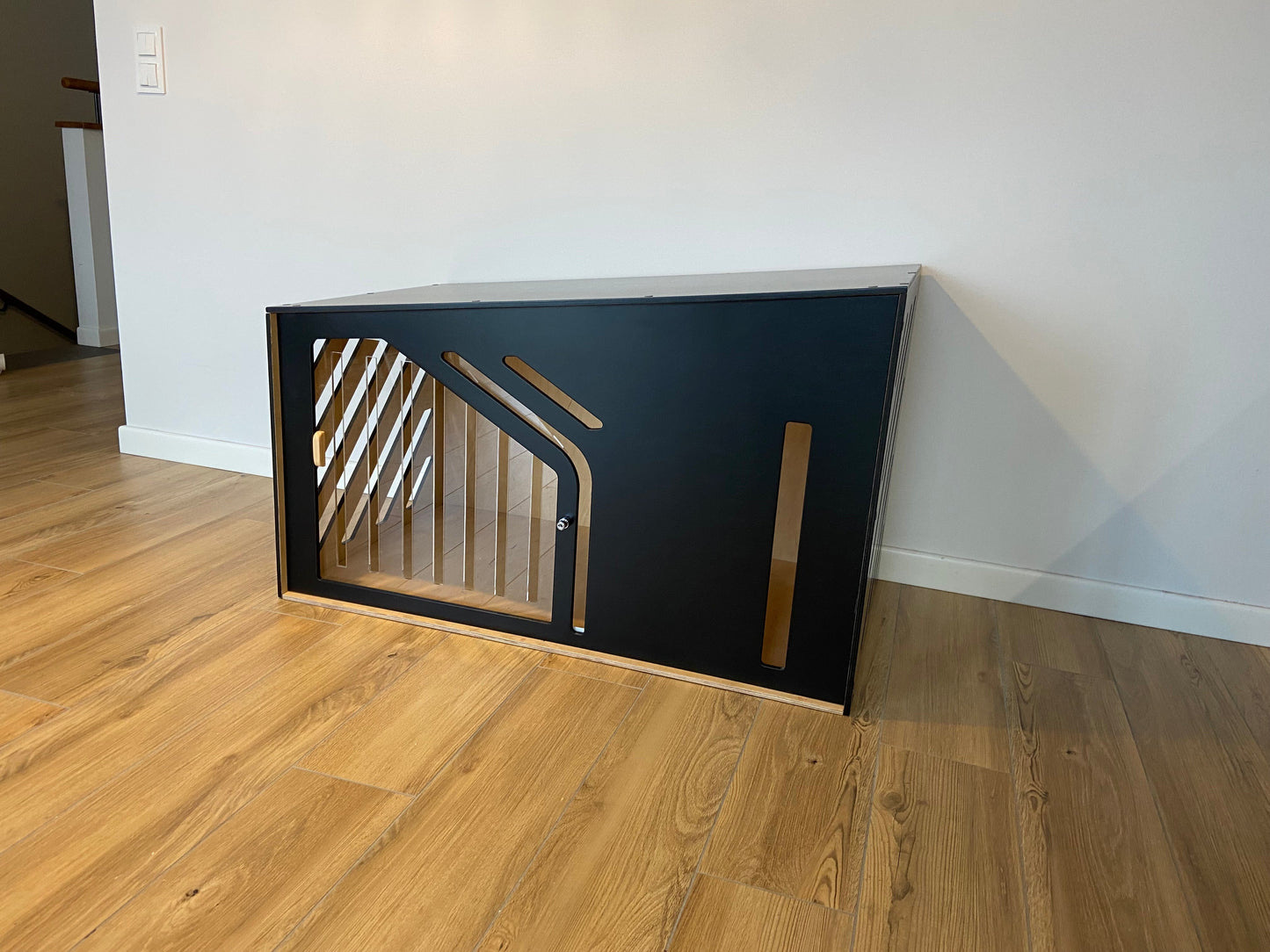 Dog kennel with plexiglass sliding door, house for dogs from small to large breeds, with your pet's name - WoW WooD