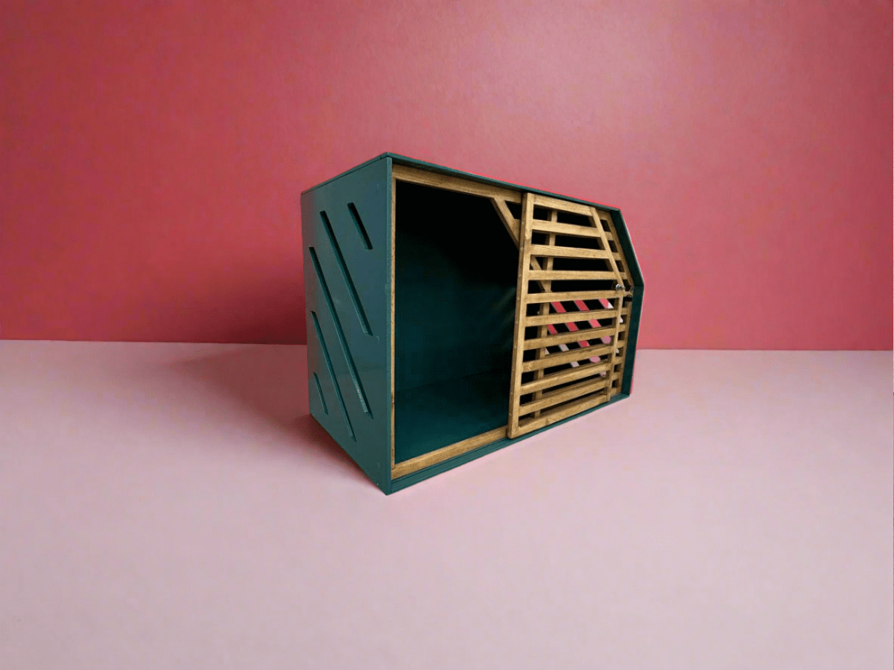 Unique Emerald Dog House - Stylish Shelter for Your Furry Companion