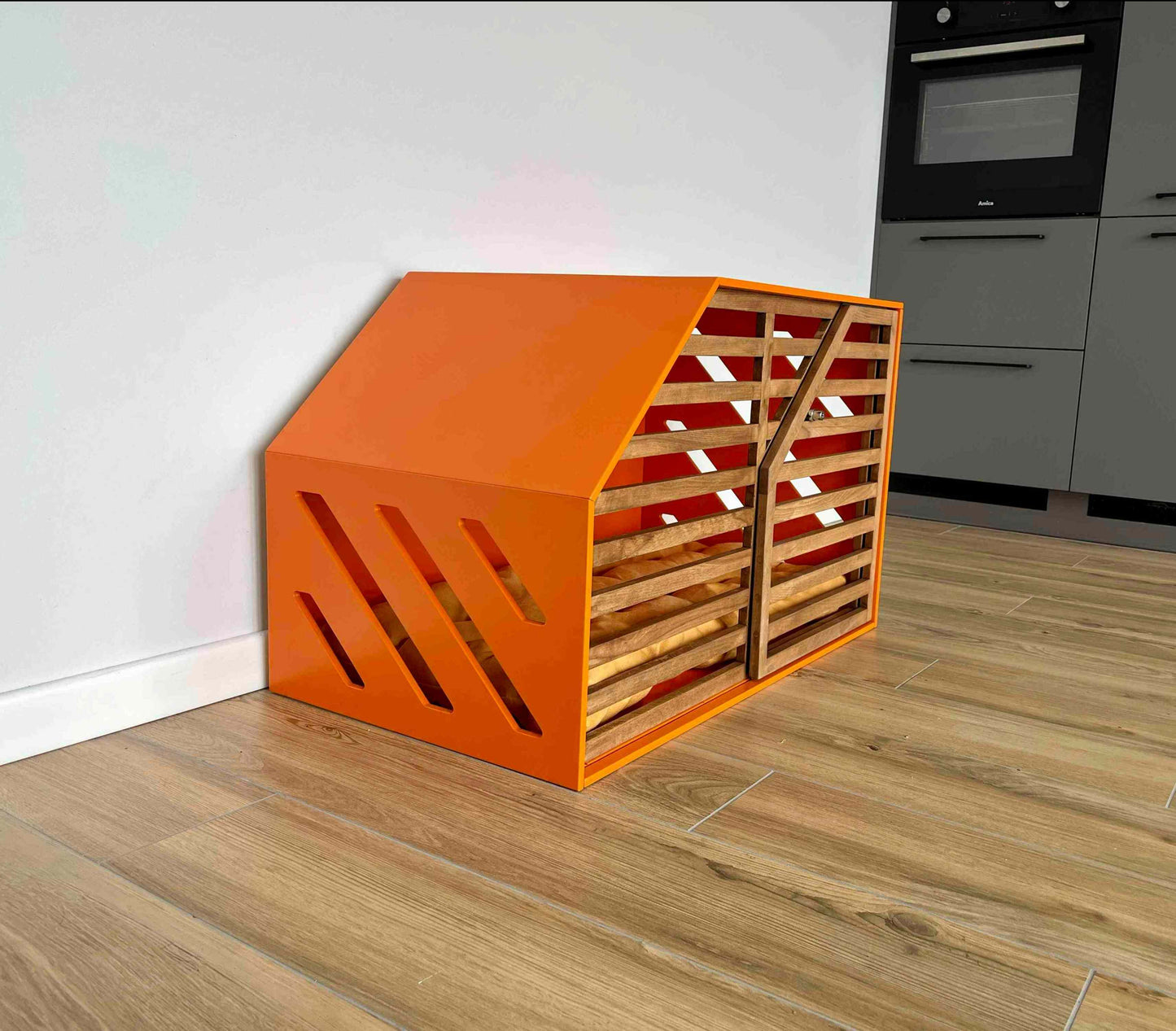 Stylish Bright Orange Dog House - Comfortable Home for Feeling Safe