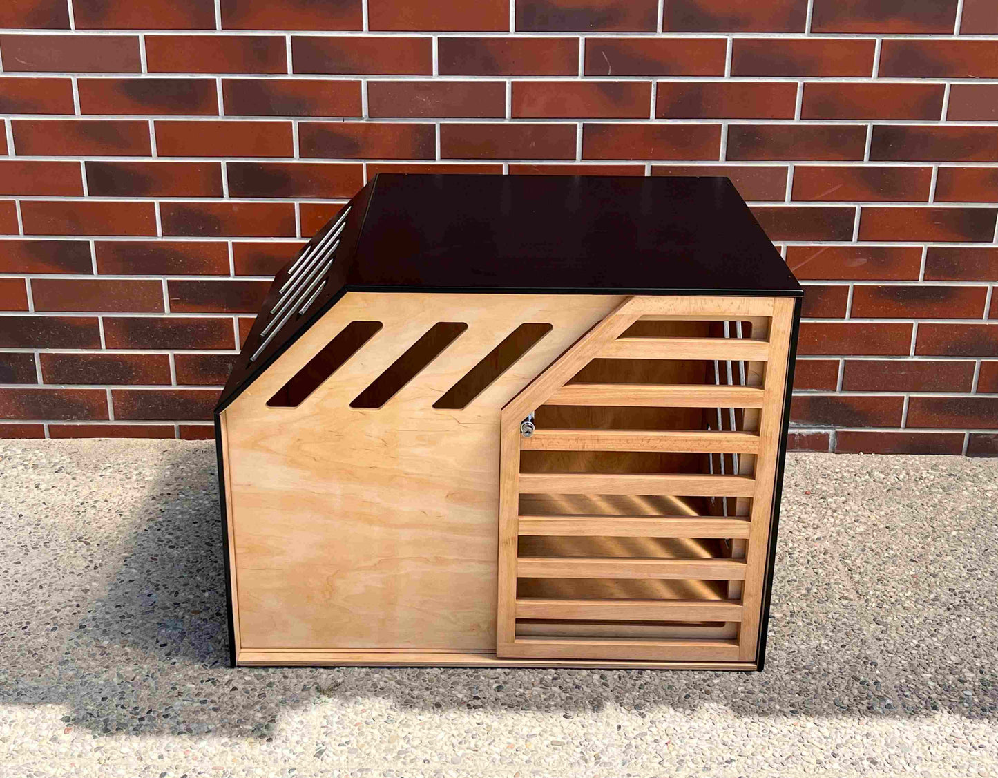 Custom Designed Indoor Outdoor Dog Crate natural+black